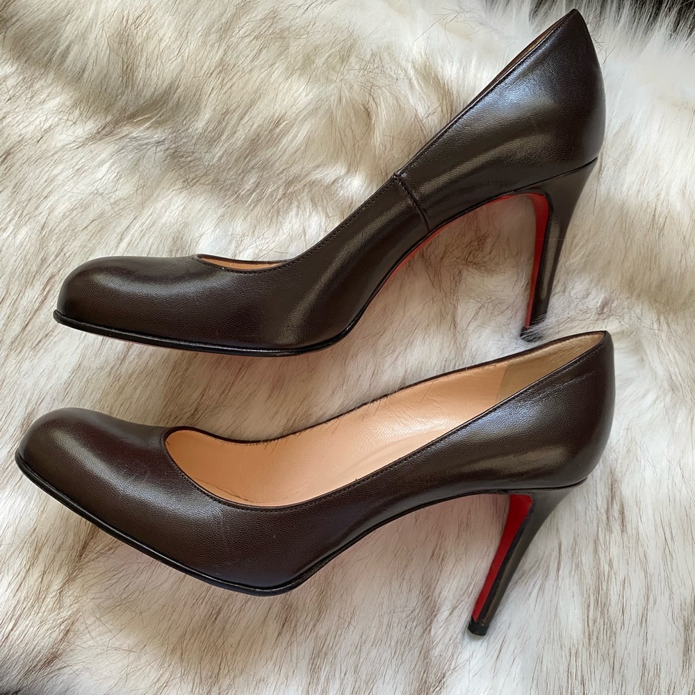 Christian Louboutin Dark Brown Pump 38.5